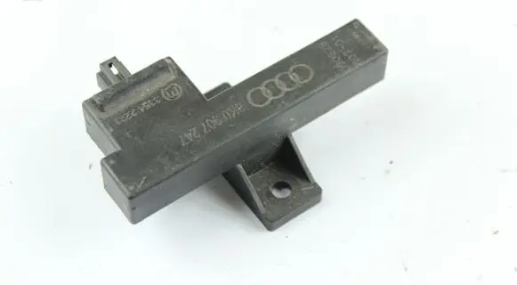 Audi A4 S4 B8 8K Keyless (KESSY) go control unit/module 8K0907247