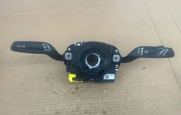 Audi A1 Wiper turn signal indicator stalk/switch 8X0953501 27032012 017204677