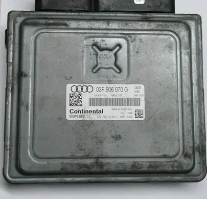 Audi A3 S3 8P Engine control unit/module 03F906070G 5WP44651