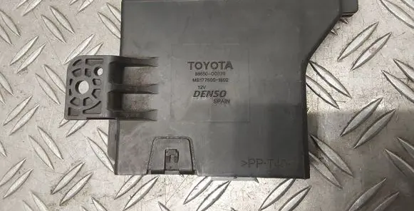Toyota Yaris Climate control unit 886500D170