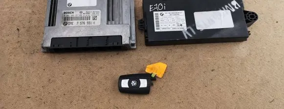 BMW X5 E70 Engine control unit/module 7576551 12147576551 12147582307