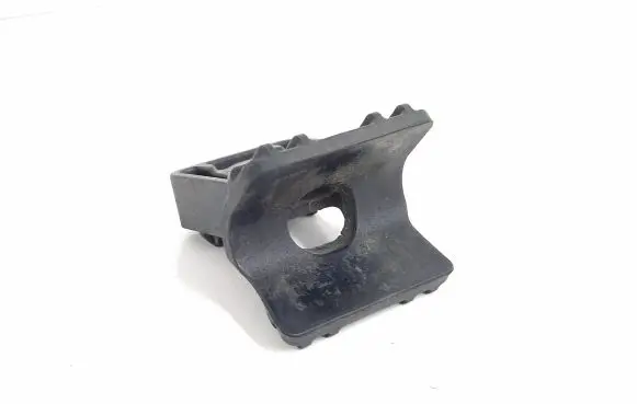 Opel Zafira C Radiator mount bracket 13250318