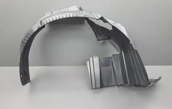 Front wheel arch liner splash guards