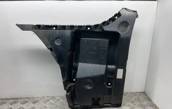 BMW 6 F12 F13 Bumper support mounting bracket corner 8050385