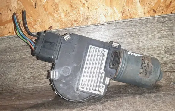 Volkswagen Sharan Wiper motor 0390241803