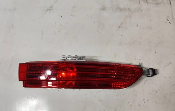 Volkswagen Touareg II Rear bumper light 7P6945702