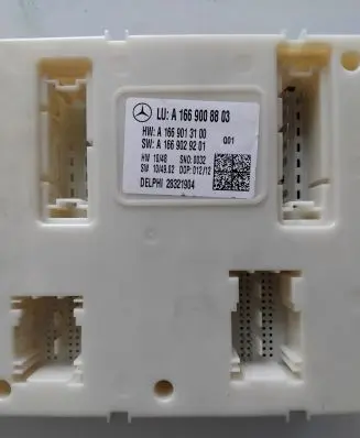Mercedes-Benz ML W166 SAM control unit A1669008803