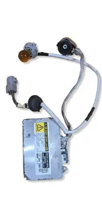 Toyota Avensis T250 Headlight ballast module Xenon 8596705010