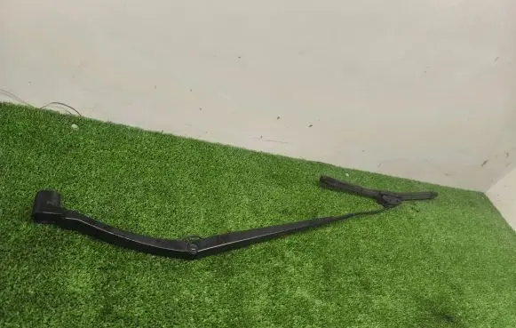 Nissan Qashqai Front wiper blade arm Z8529 ZWBQ