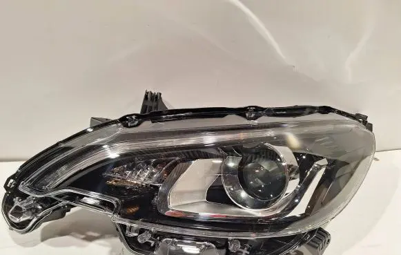 Peugeot 108 Headlight/headlamp