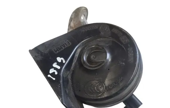 Volvo V40 Horn signal A046522