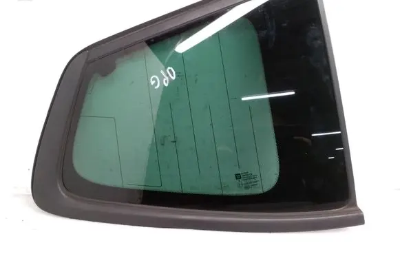 Opel Zafira C Rear side window 20957909