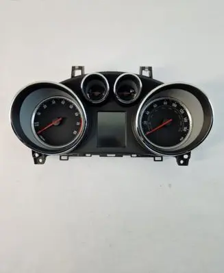 Opel Mokka Speedometer (instrument cluster) 95316670