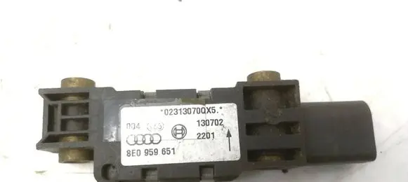 Audi A4 S4 B6 8E 8H Airbag deployment crash/impact sensor 8E0959651 023130700X5 130702