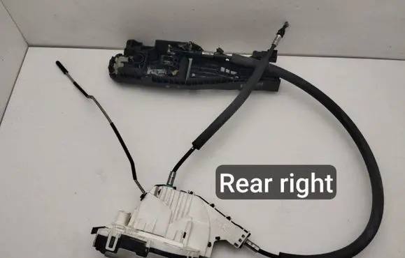Maserati Ghibli Rear door lock 670030577