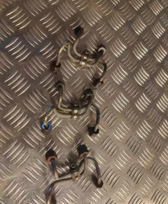 BMW 5 E60 E61 Fuel main line pipe