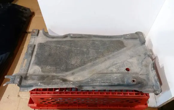 Audi A7 S7 4G Side bottom protection 4G8825215C