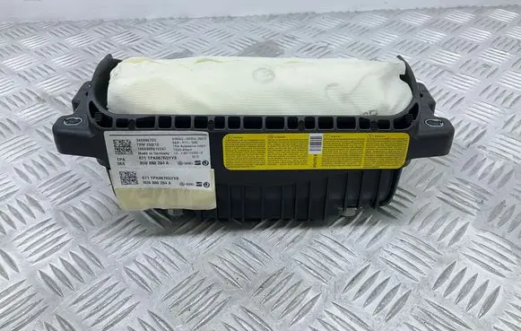 Audi Q3 8U Passenger airbag 8U0880204A