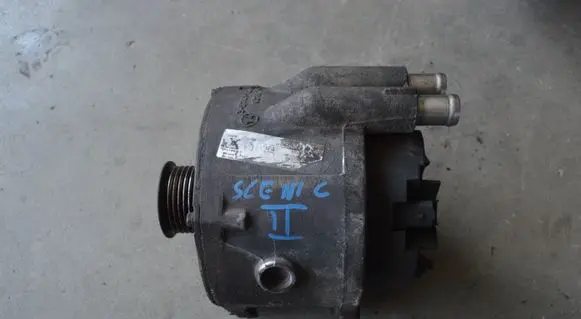 Renault Scenic II - Grand scenic II Generator/alternator SG15L027 S542819R