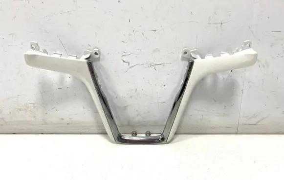 Chevrolet Volt I Steering wheel trim 2441757 G1302