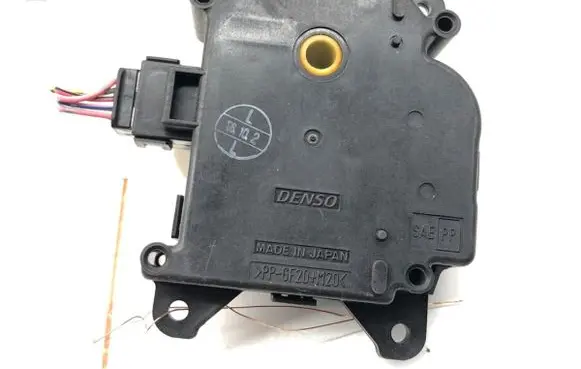 Toyota Land Cruiser (FJ75) Air flap motor/actuator 0637008860