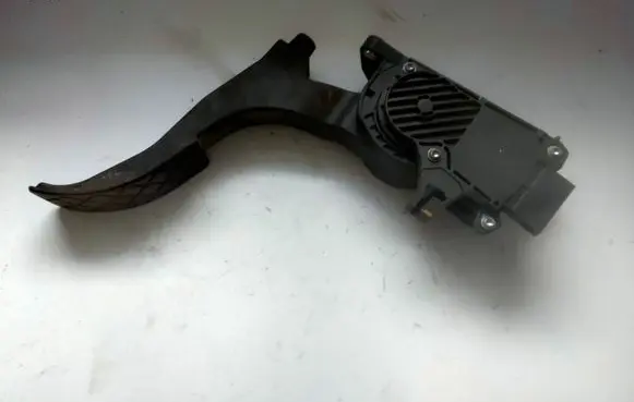 Skoda Fabia Mk1 (6Y) Accelerator throttle pedal 6Q1721503H 786212451 0280755055