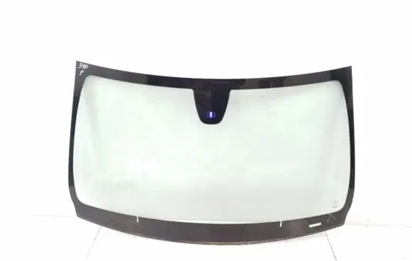 Mercedes-Benz GLA W156 X156 Front windscreen/windshield window A1566700101