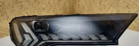 Audi Q7 4M Headlight/headlamp 4M0941086C 29000262