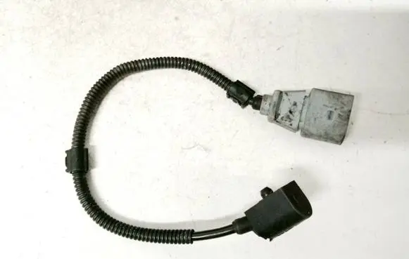 Volkswagen Golf IV Crankshaft position sensor 9805940