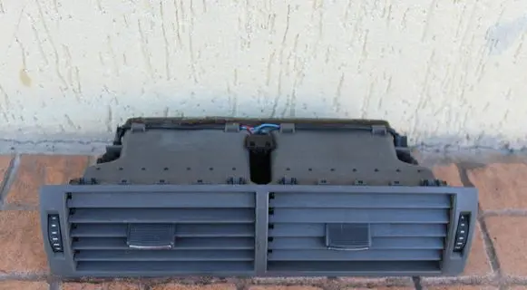 Audi A4 S4 B6 8E 8H Dash center air vent grill XXX