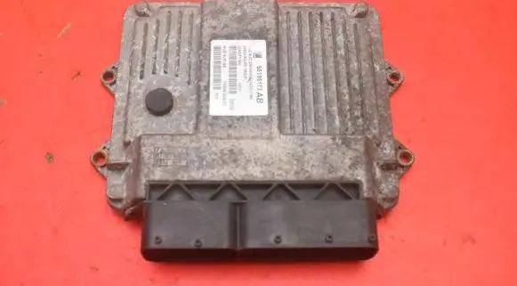 Suzuki Swift I Engine control unit/module ECU 55195173AB