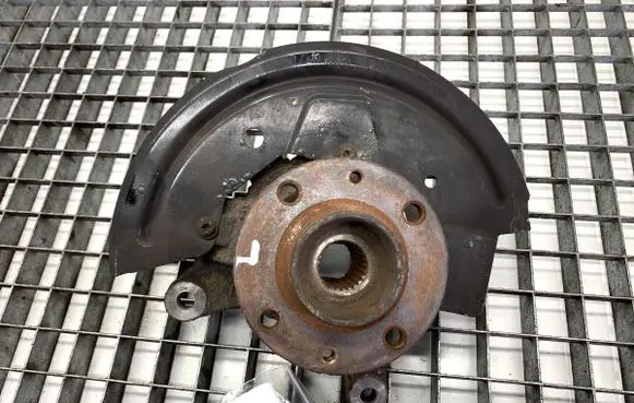 Dacia Dokker Front wheel hub spindle knuckle 