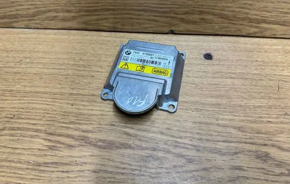 BMW 5 F10 F11 Airbag control unit/module 6799887 0265020111