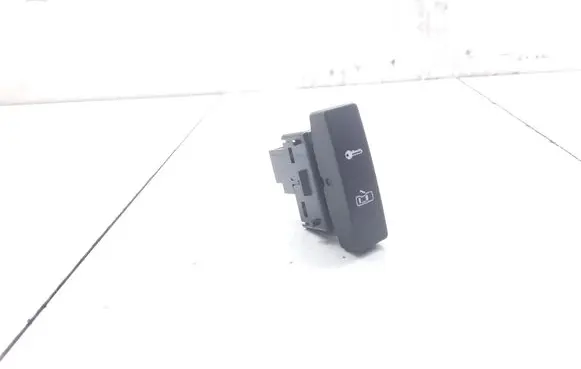 Volkswagen Touareg I Central locking switch button 7L6962125