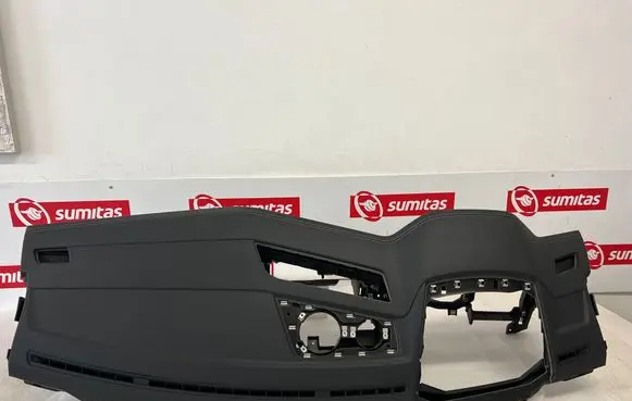 Volkswagen Touareg III Dashboard 761858296 L0283214 PPPGF20