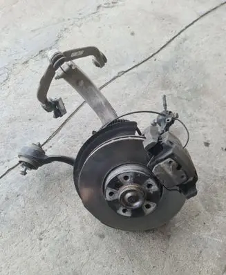 BMW X5 F15 Front wheel hub spindle knuckle 6869869 6867646