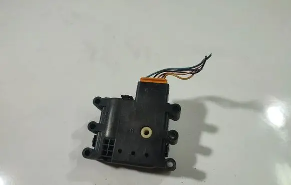 Mazda 3 I Air flap motor/actuator 