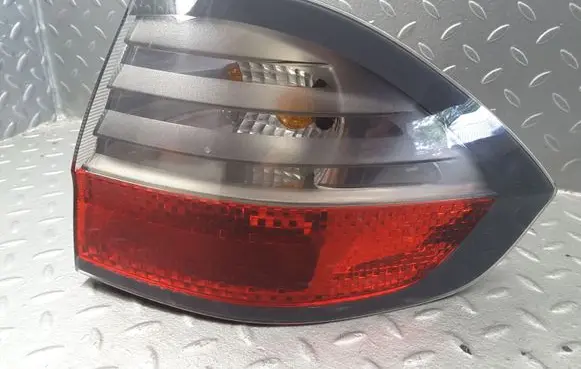 Ford S-MAX Rear/tail lights