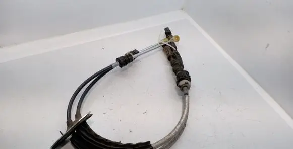 Gear shift cable linkage