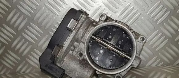 BMW X3 E83 Throttle body valve 7556118