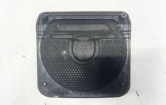 Side speaker trim/cover