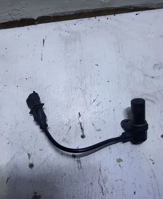 Opel Astra H Crankshaft position sensor 0281002717