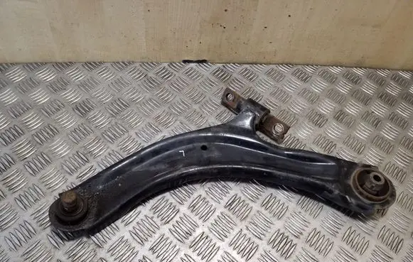 Nissan Qashqai Front lower control arm/wishbone 20214680K