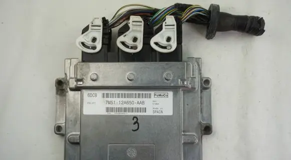 Ford Focus Engine control unit/module 7M5112A650AAB