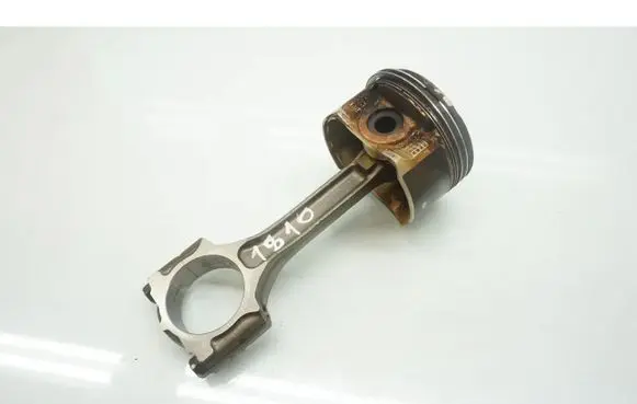 Nissan Note (E12) Piston with connecting rod 