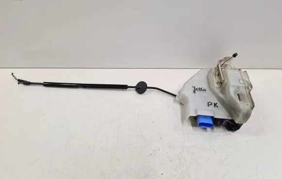Volkswagen Jetta V Front door lock 3D1837015