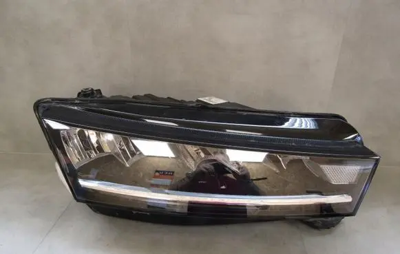Skoda Octavia Mk4 Headlight/headlamp 5E4941016