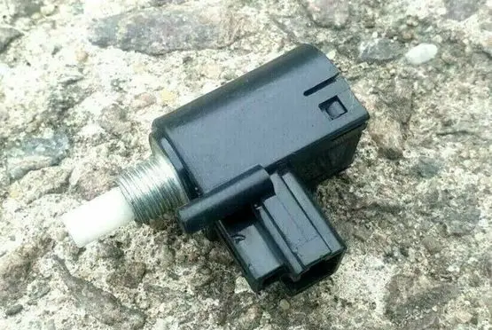 Clutch pedal sensor