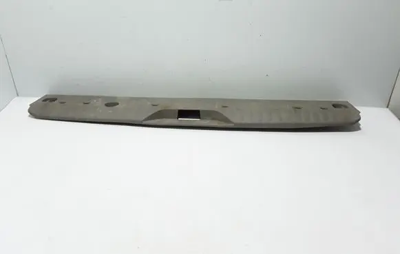 Trunk/boot sill cover protection