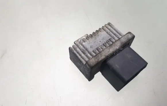 Renault Scenic II - Grand scenic II Glow plug pre-heat relay 7700115078